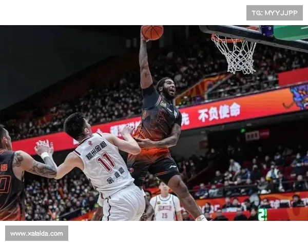 美籍内线马内克加盟同曦男篮 新赛季助力球队冲击更高目标